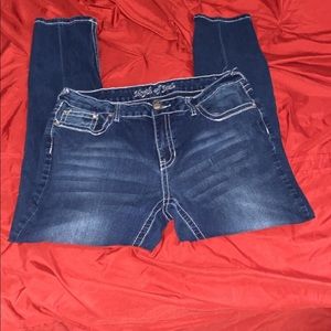 Sz 14 Myth of Jade skinny jeans